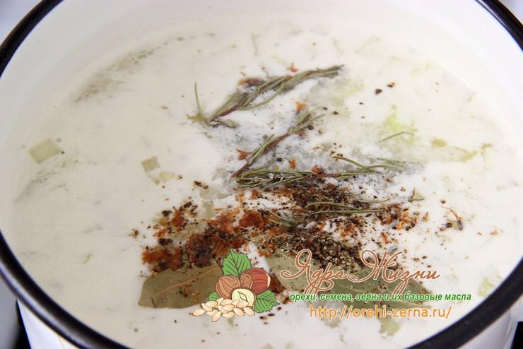 Сырный суп с рисом и сельдереем рецепт