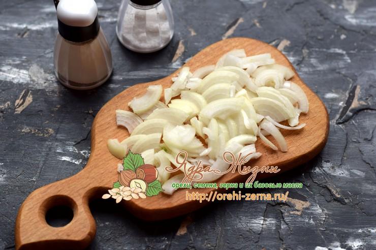 Салат со стручковой фасолью, чечевицей и грибами рецепт