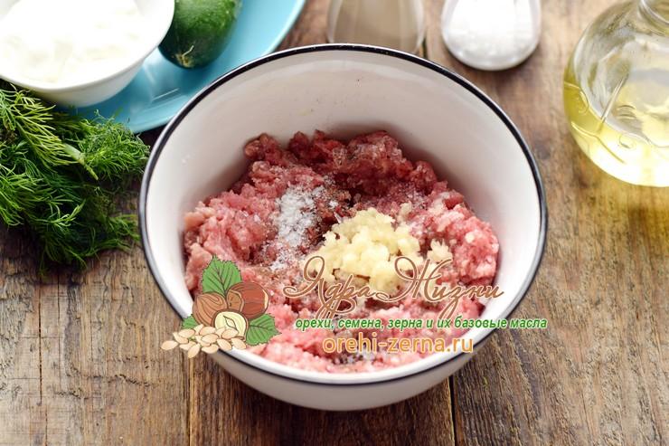 мясные ежики с красным рисом рецепт с фото